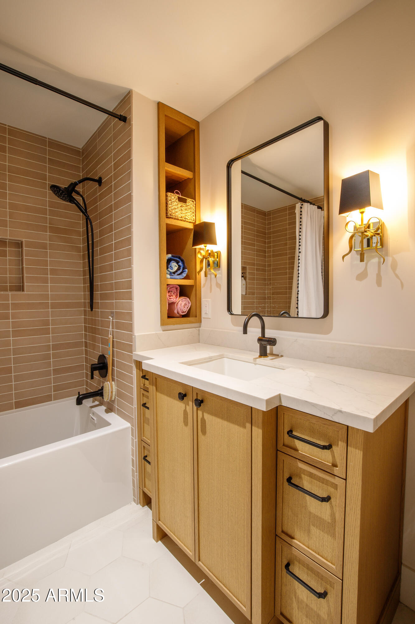 123 E Wagon Wheel Drive