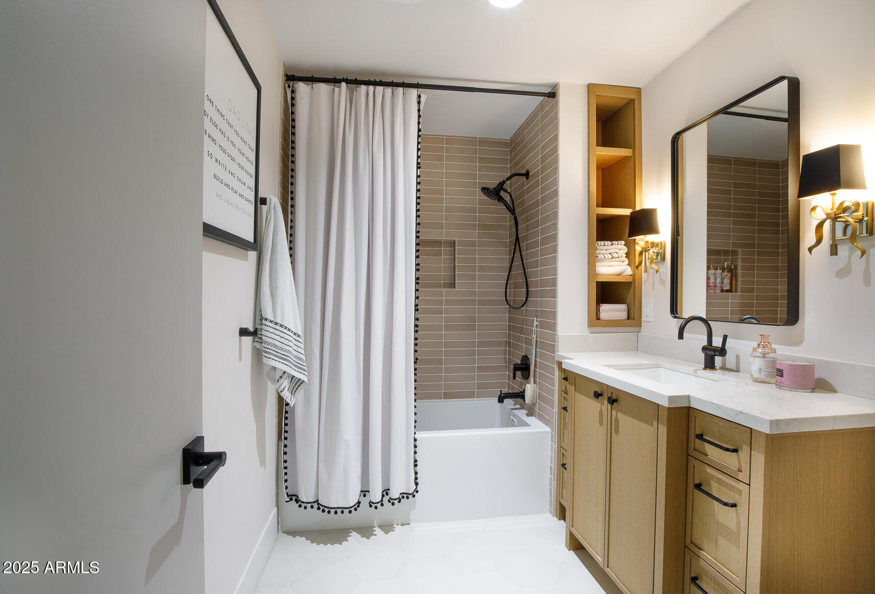 123 E Wagon Wheel Drive