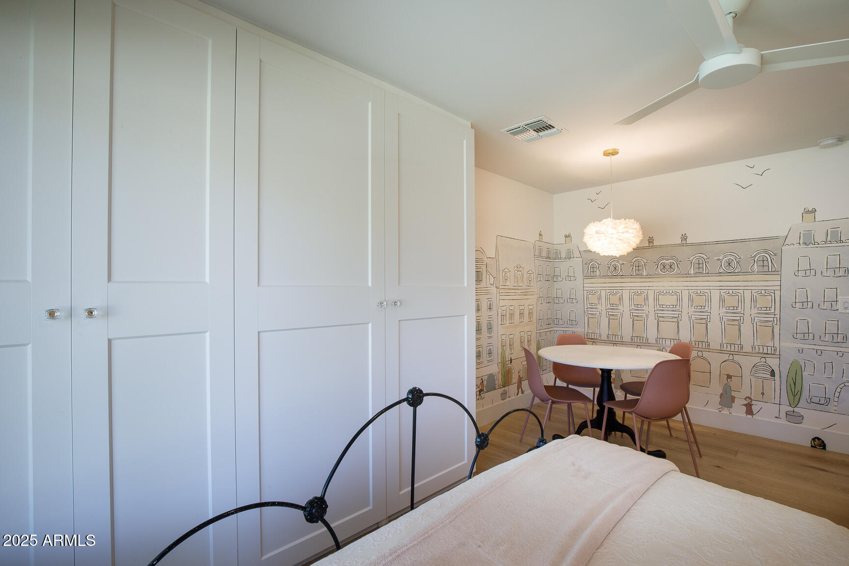 123 E Wagon Wheel Drive