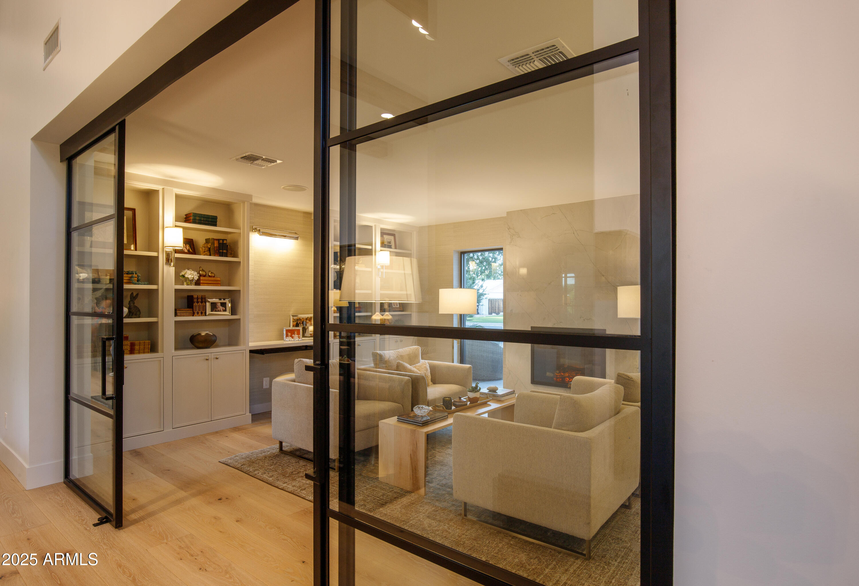 123 E Wagon Wheel Drive