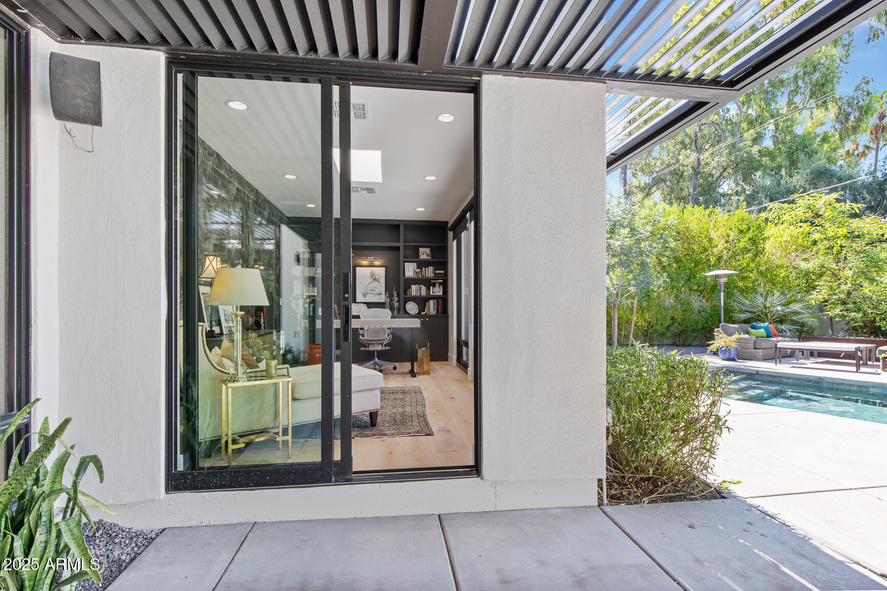 123 E Wagon Wheel Drive