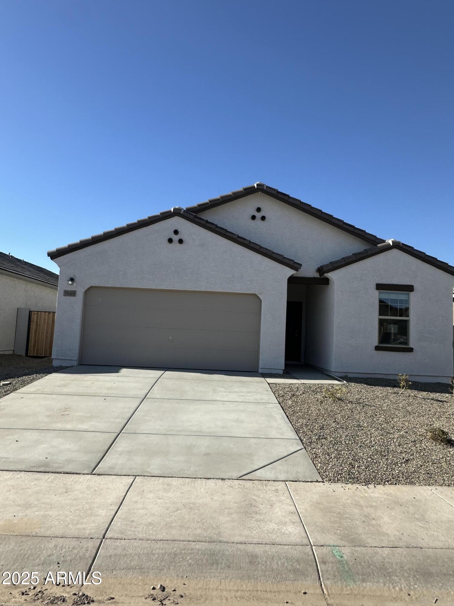 1960 E BUCKING BRONCO Drive