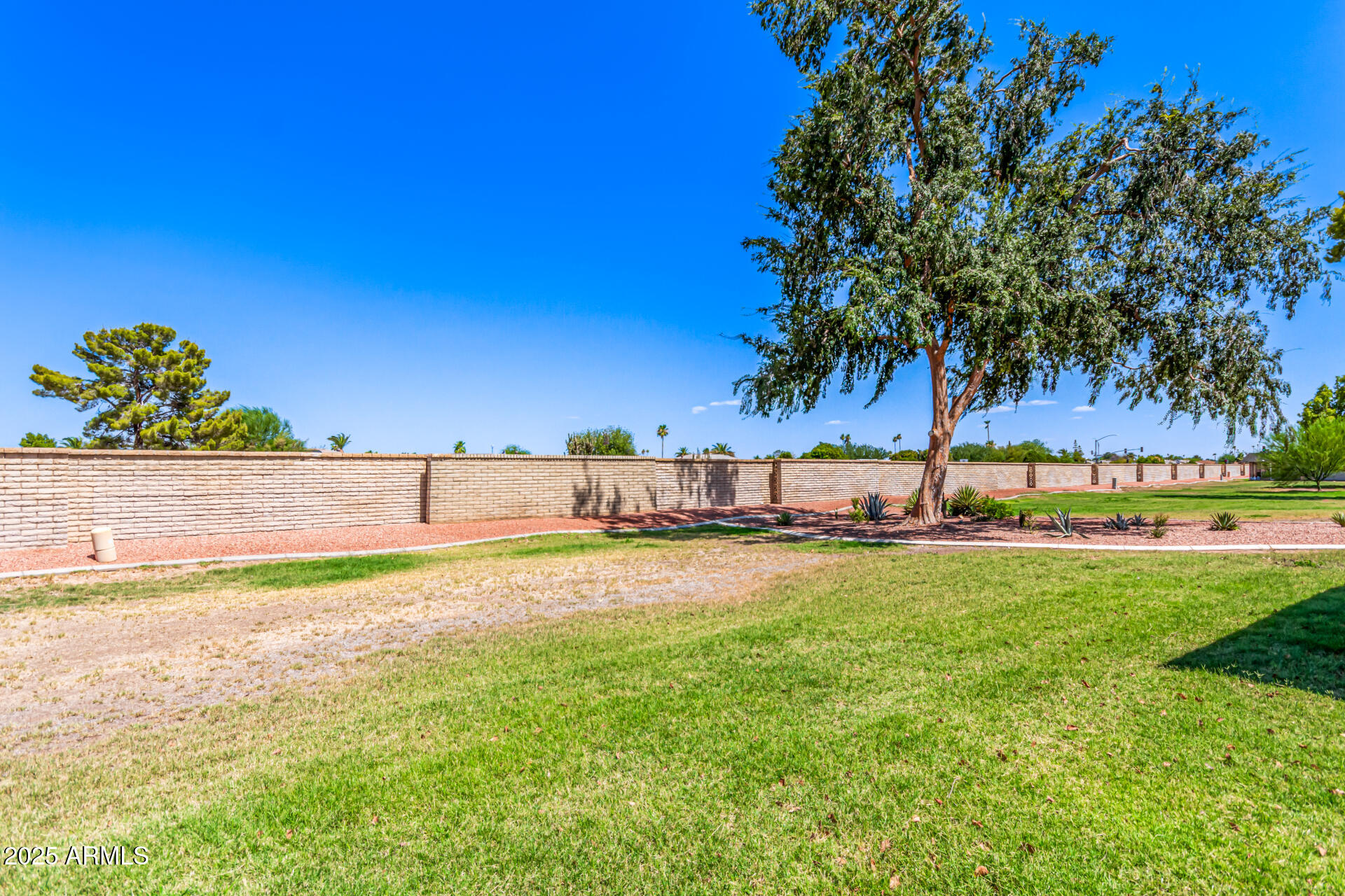9903 W SPRUCE Drive