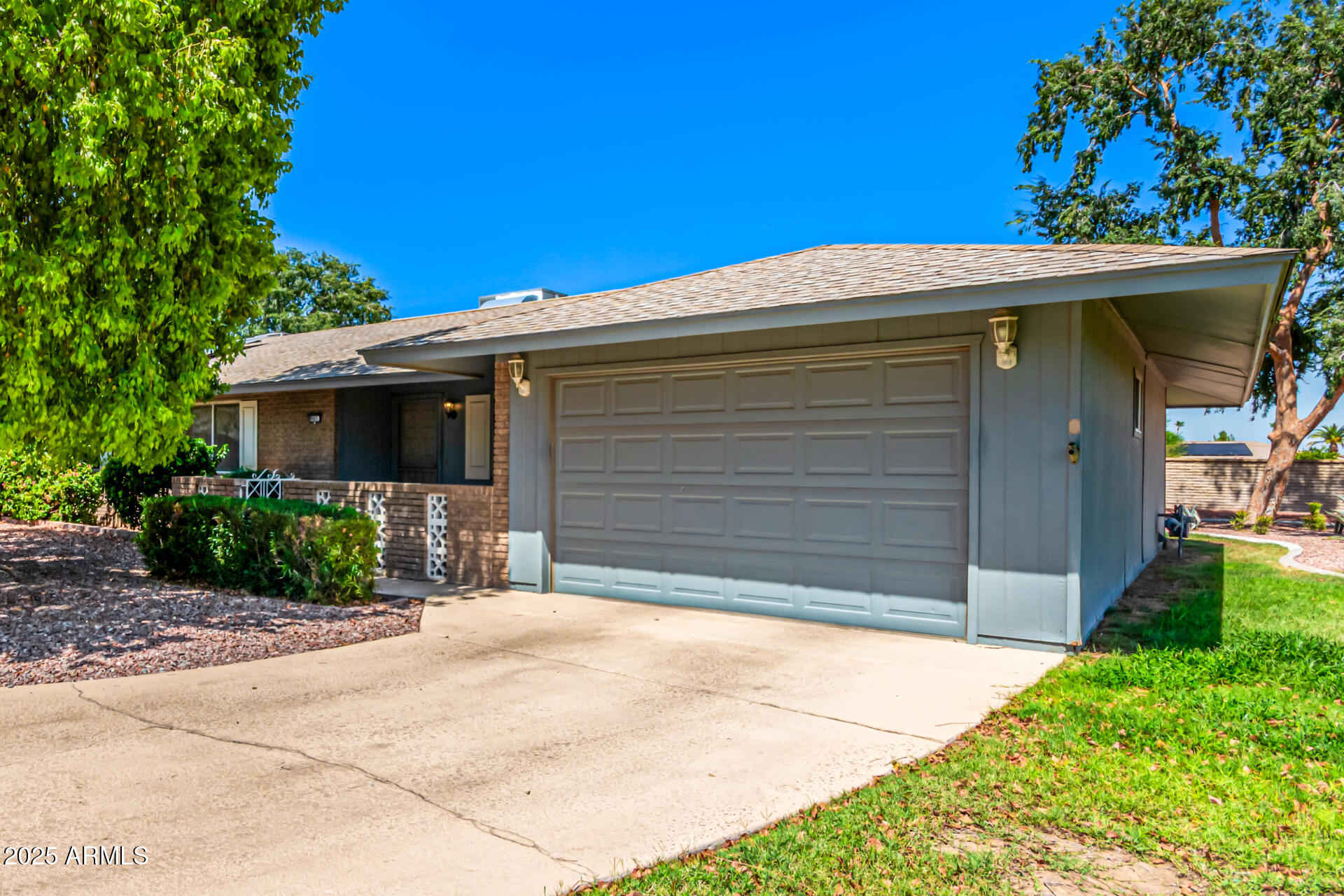 9903 W SPRUCE Drive
