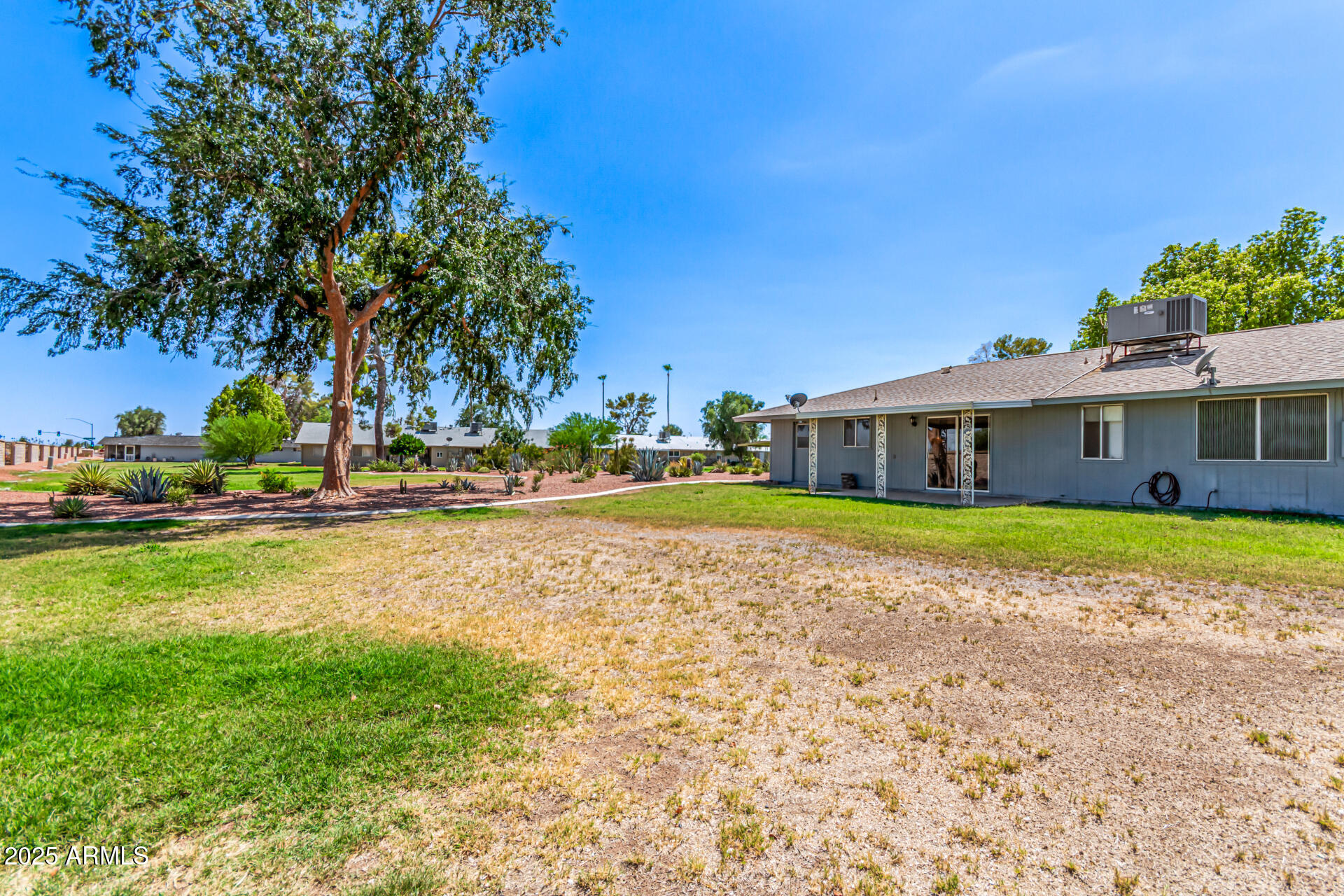 9903 W SPRUCE Drive