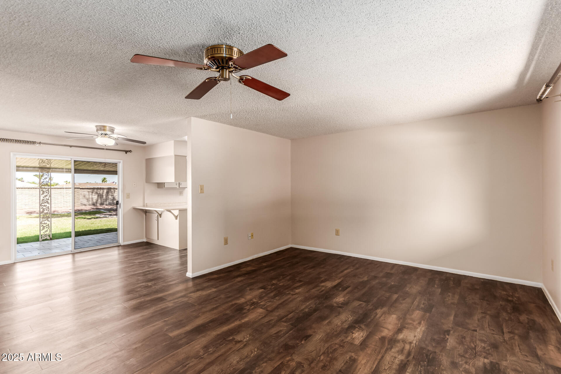 9903 W SPRUCE Drive
