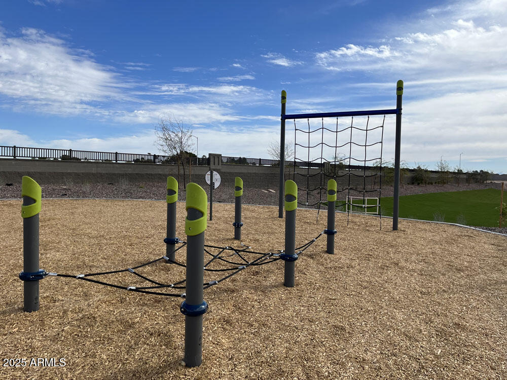 5605 W HOPI Trail