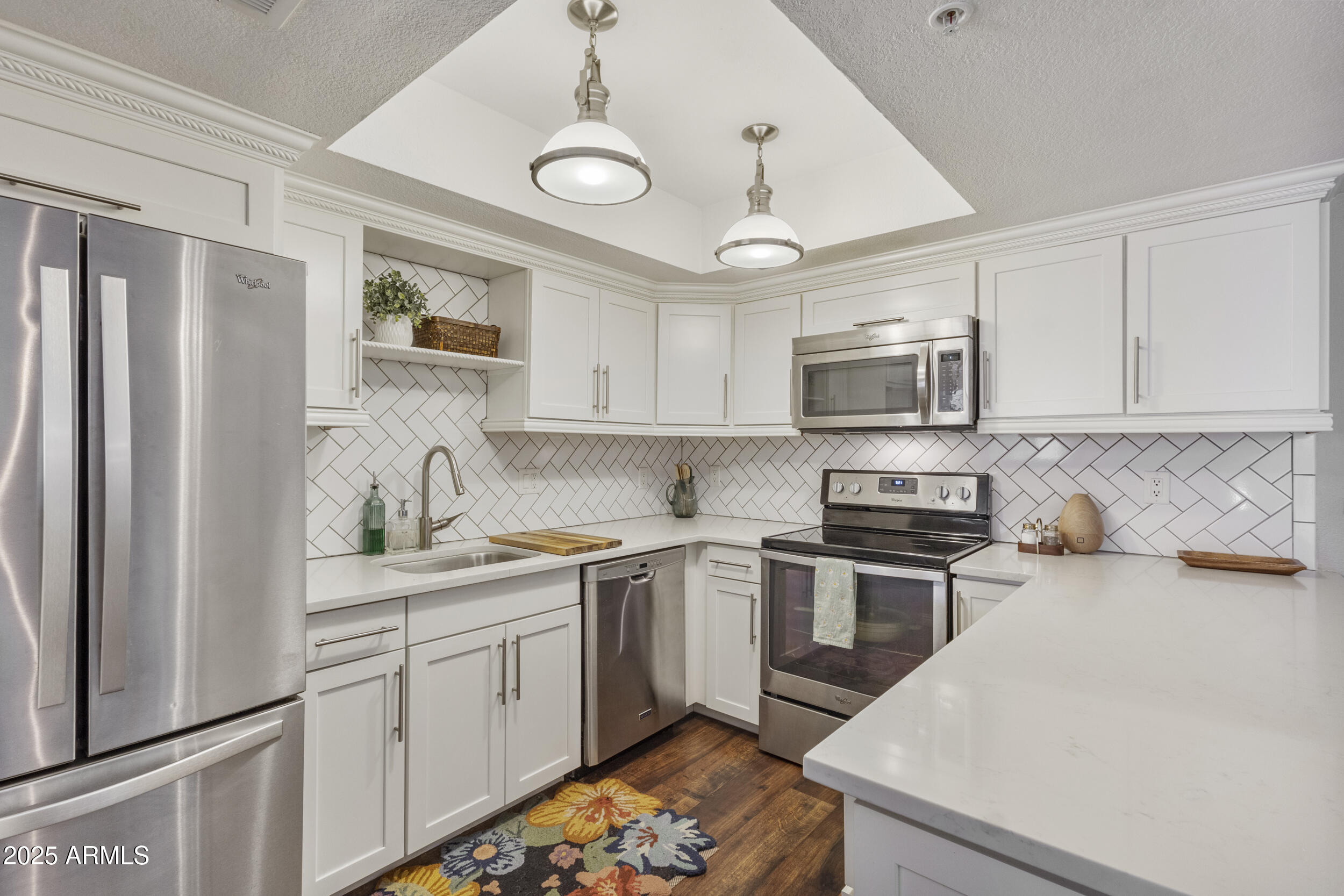 8155 E ROOSEVELT Street, 218