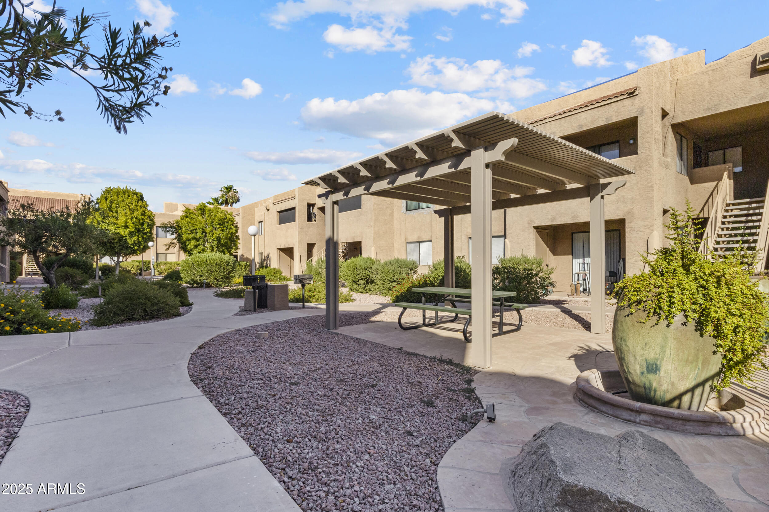 8155 E ROOSEVELT Street, 218