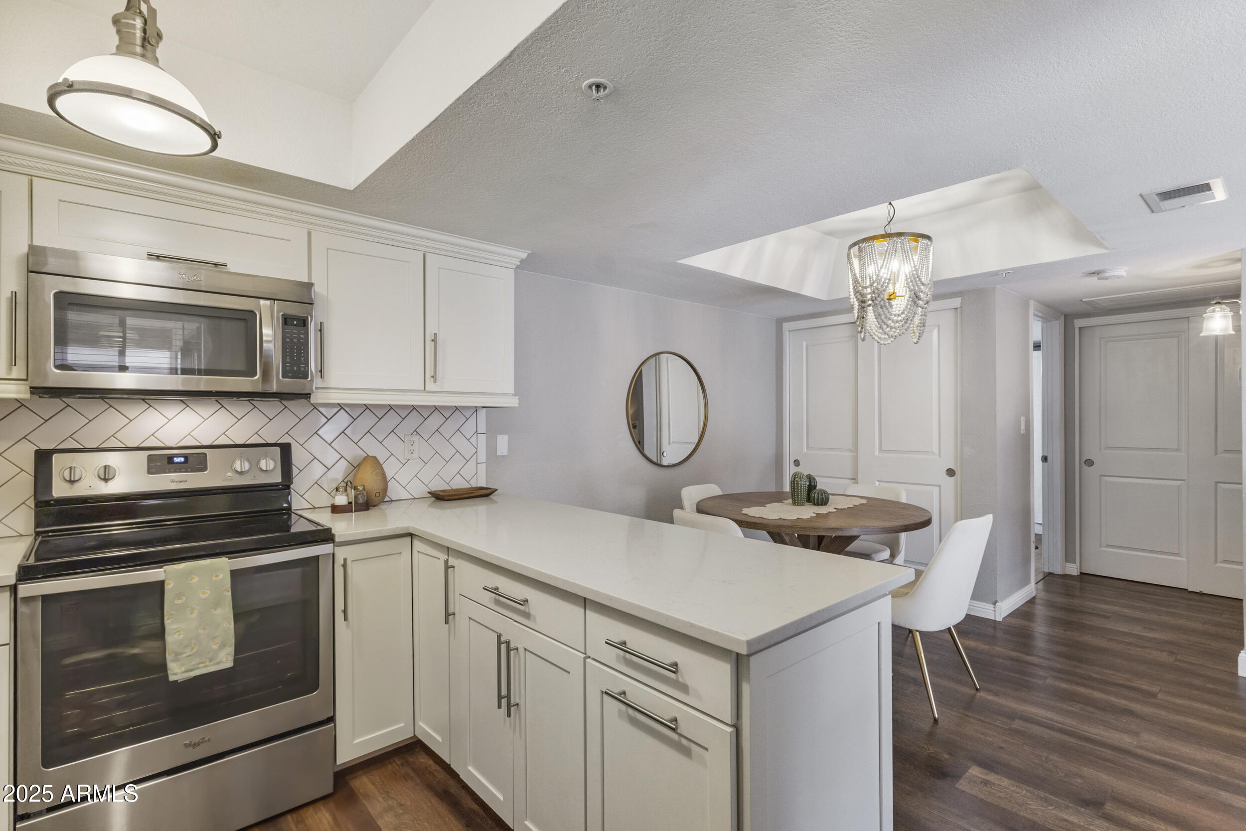 8155 E ROOSEVELT Street, 218