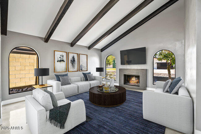 5446 E CAMBRIDGE Avenue