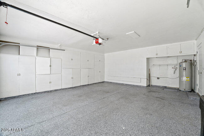 5446 E CAMBRIDGE Avenue