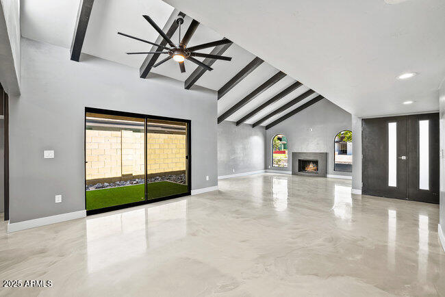 5446 E CAMBRIDGE Avenue