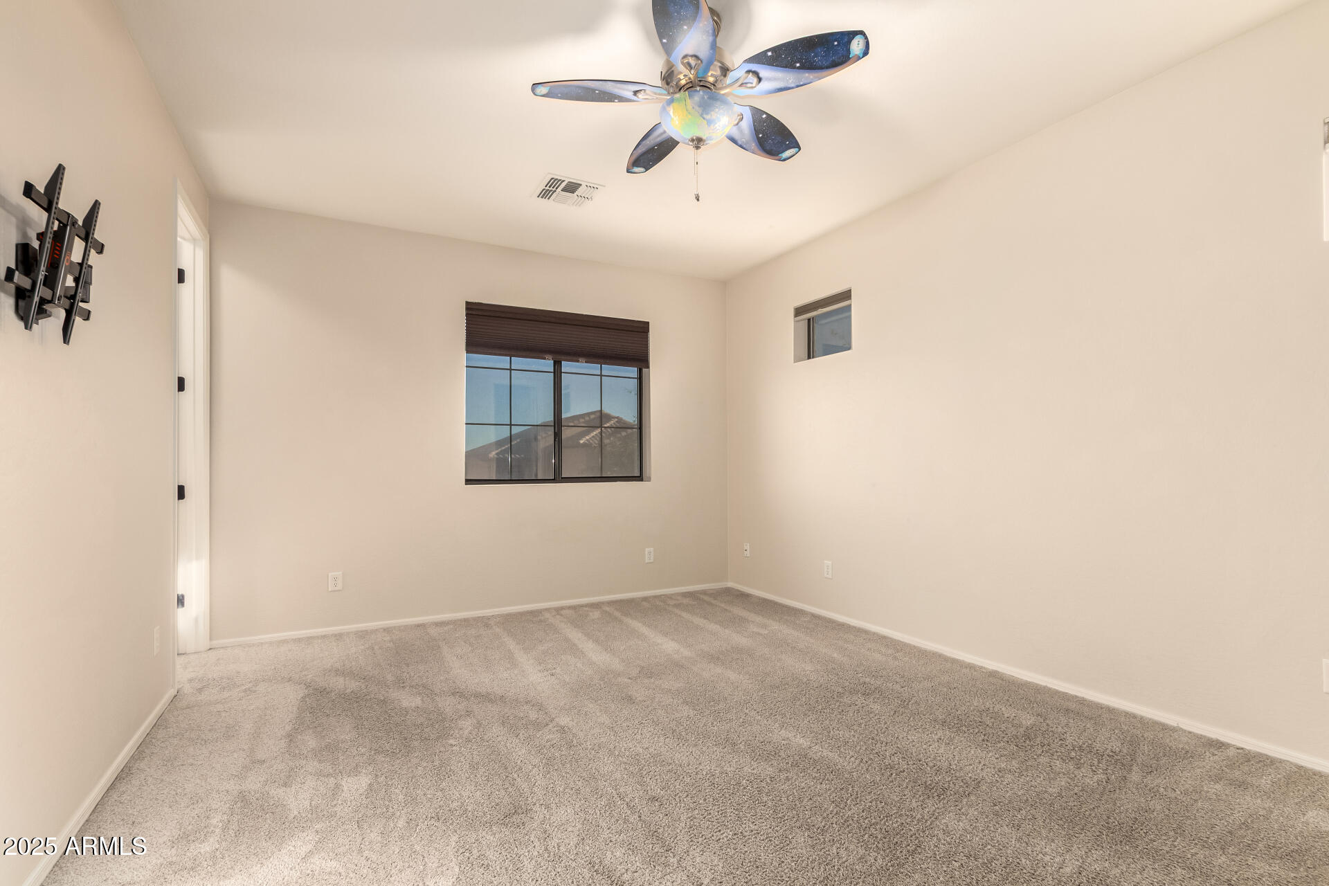 7258 E NORLAND Street