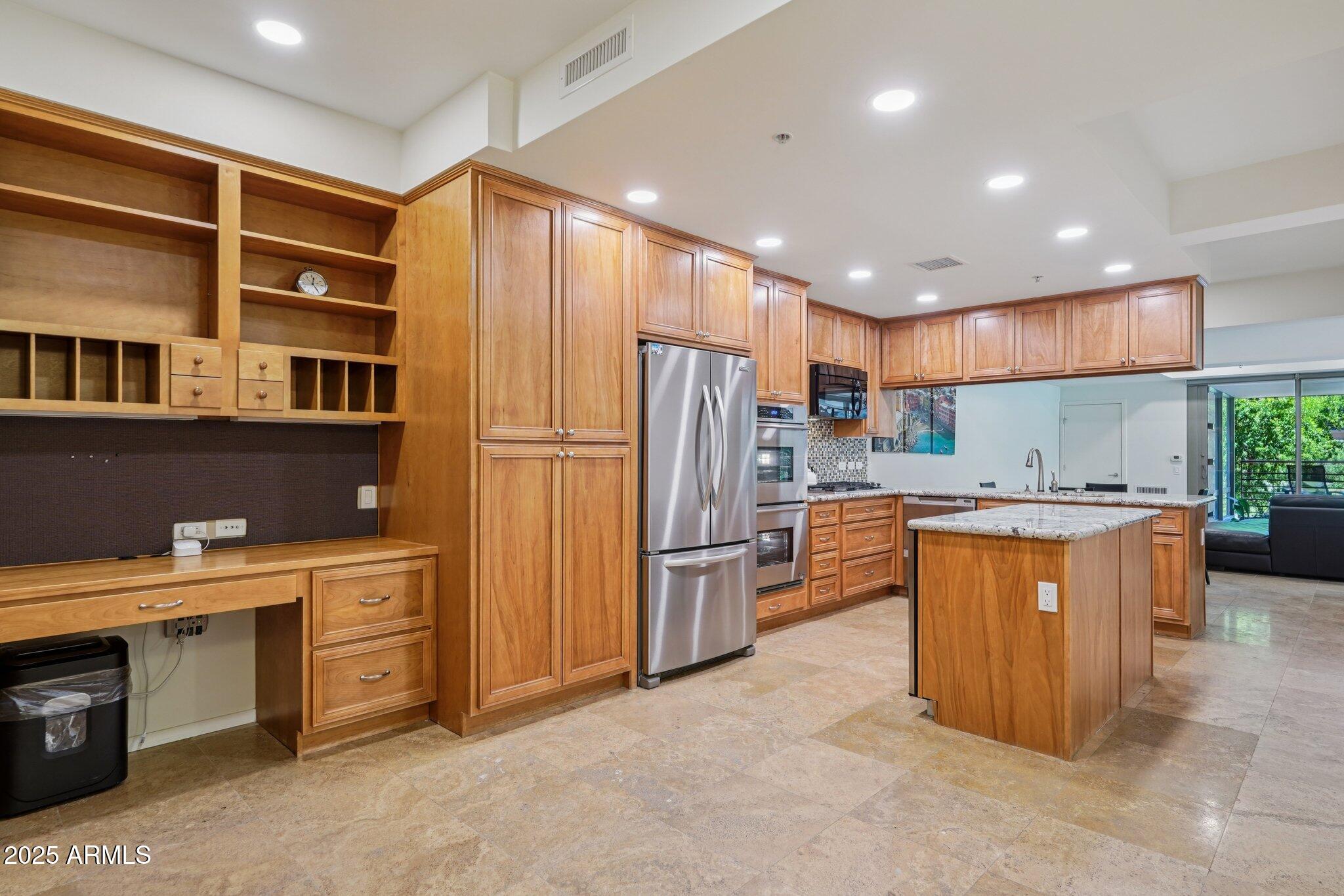 7161 E RANCHO VISTA Drive, 2002