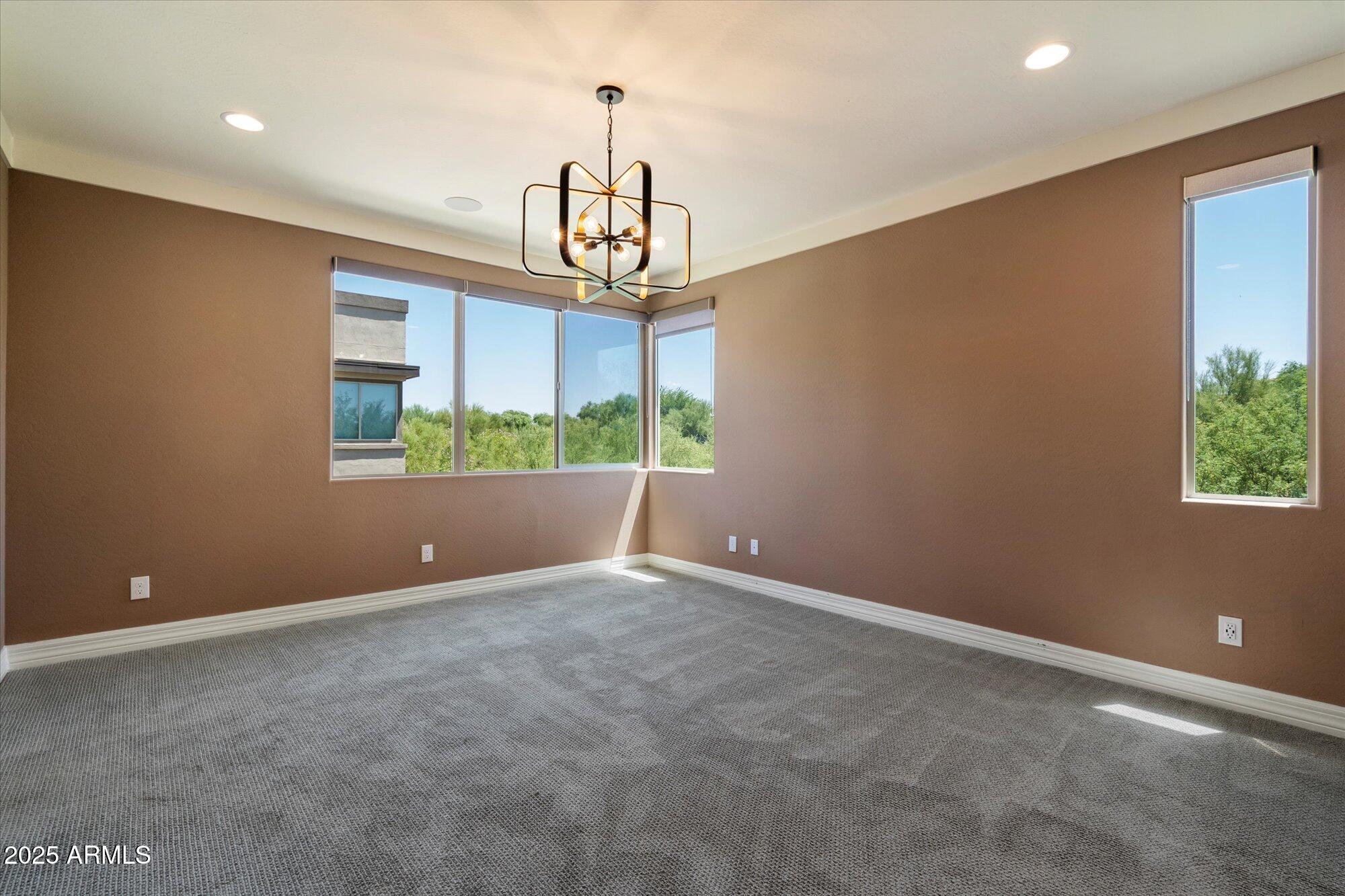 7508 E VIA DE LUNA Drive