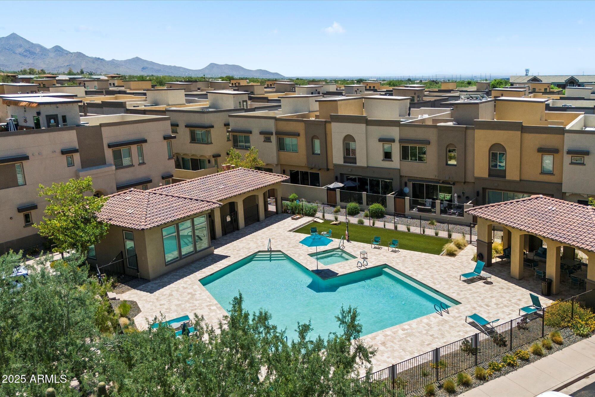 7508 E VIA DE LUNA Drive