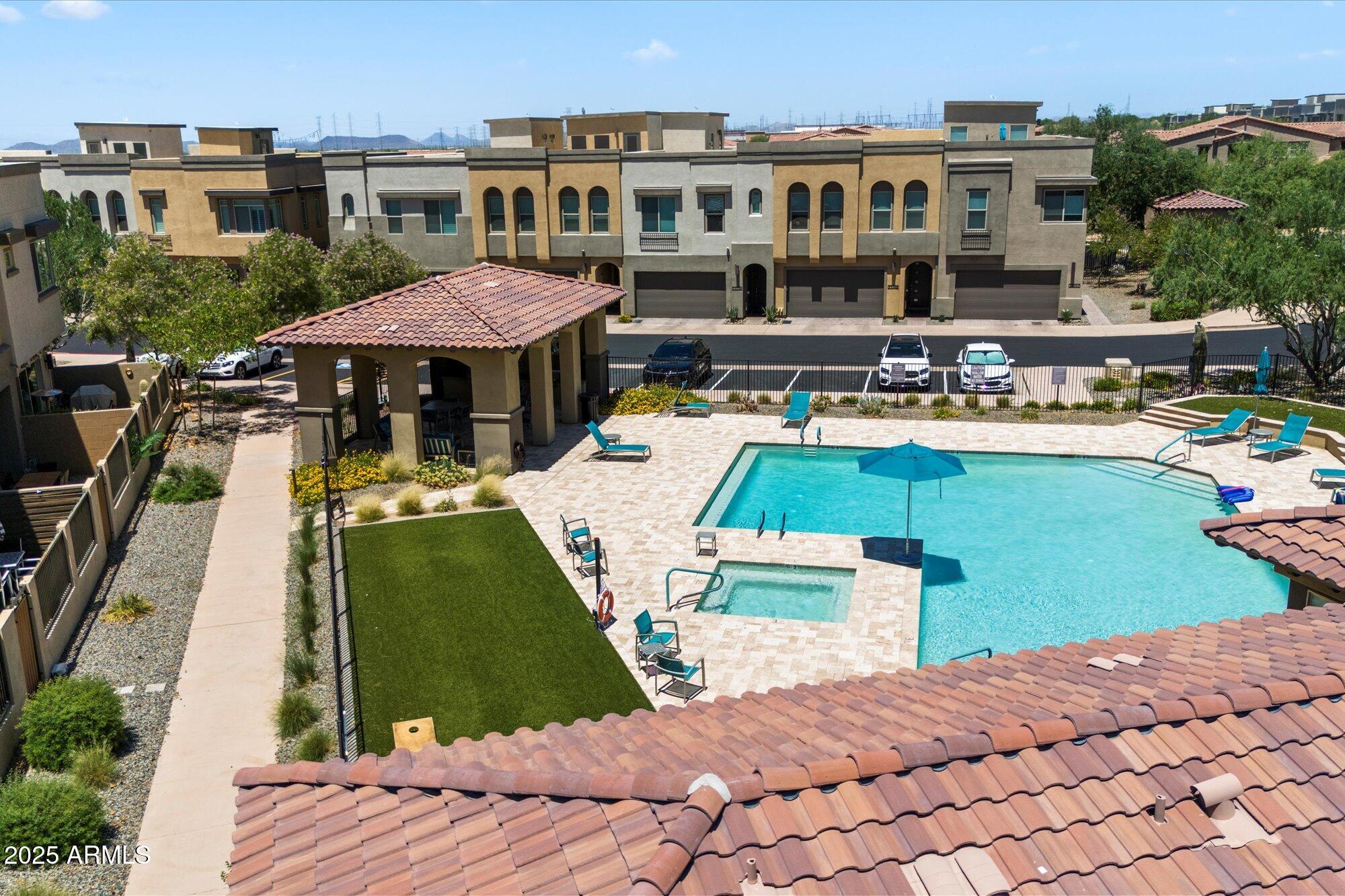 7508 E VIA DE LUNA Drive