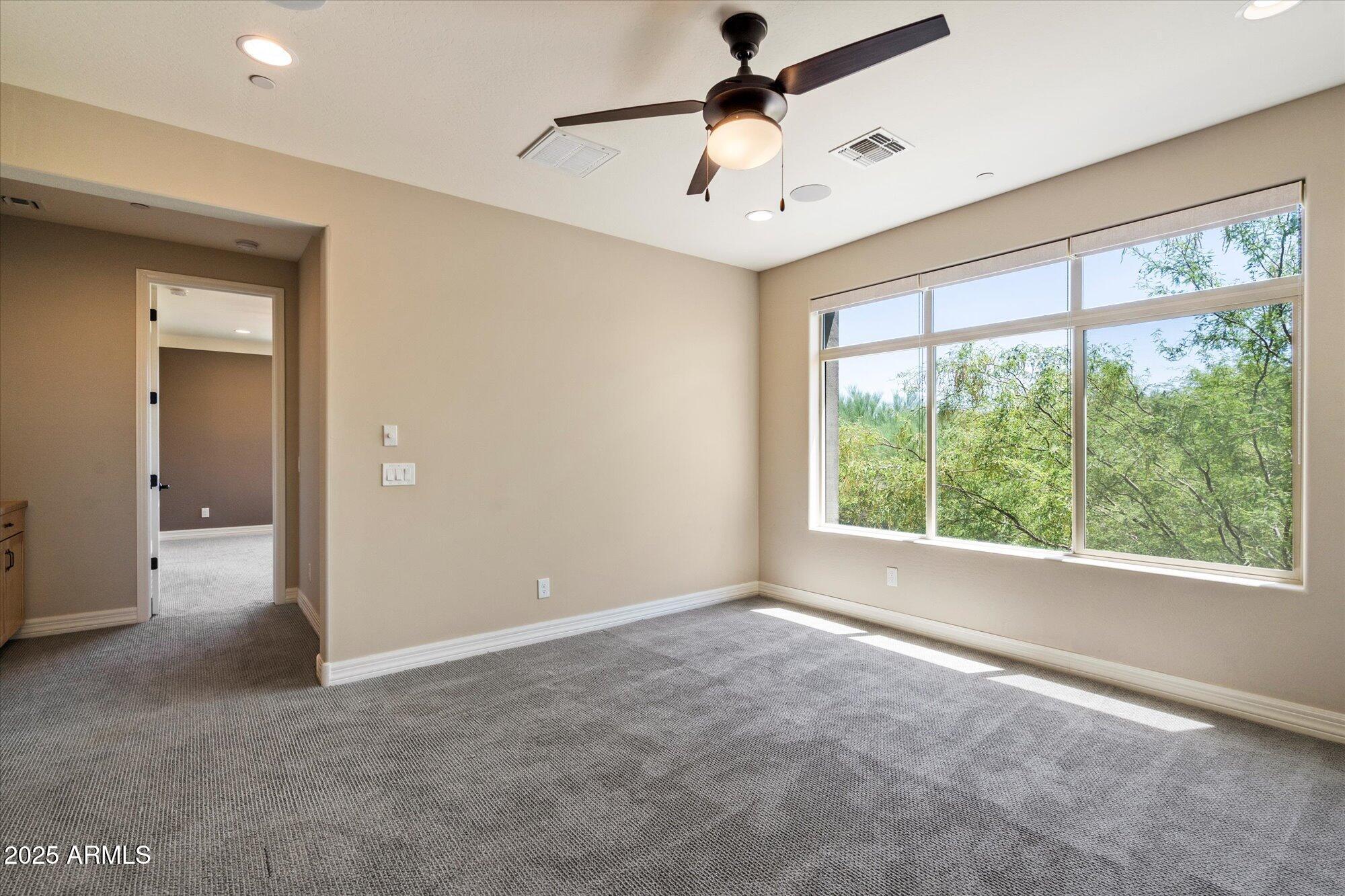 7508 E VIA DE LUNA Drive