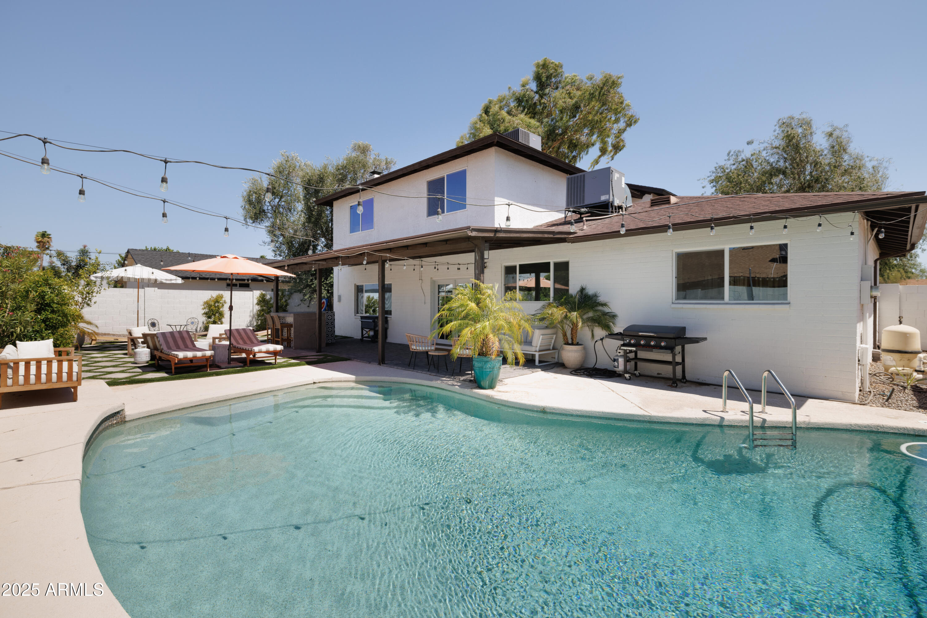 4820 W BROWN Street