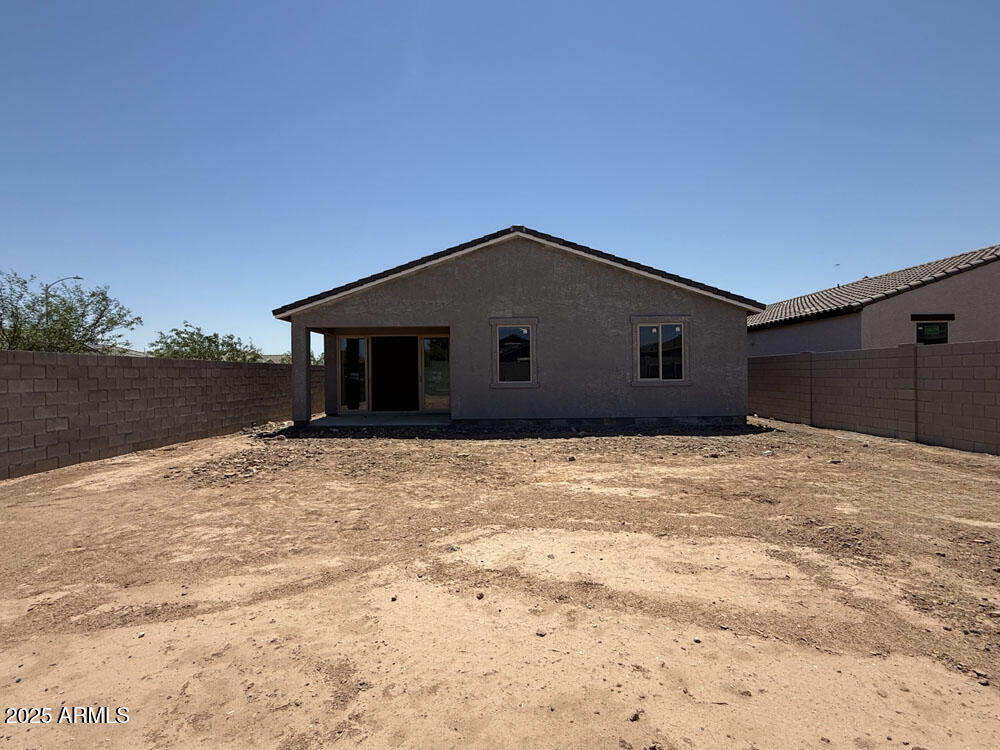 9520 W PARKWAY Drive