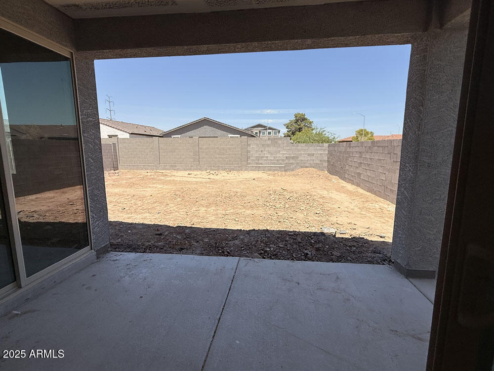 9520 W PARKWAY Drive