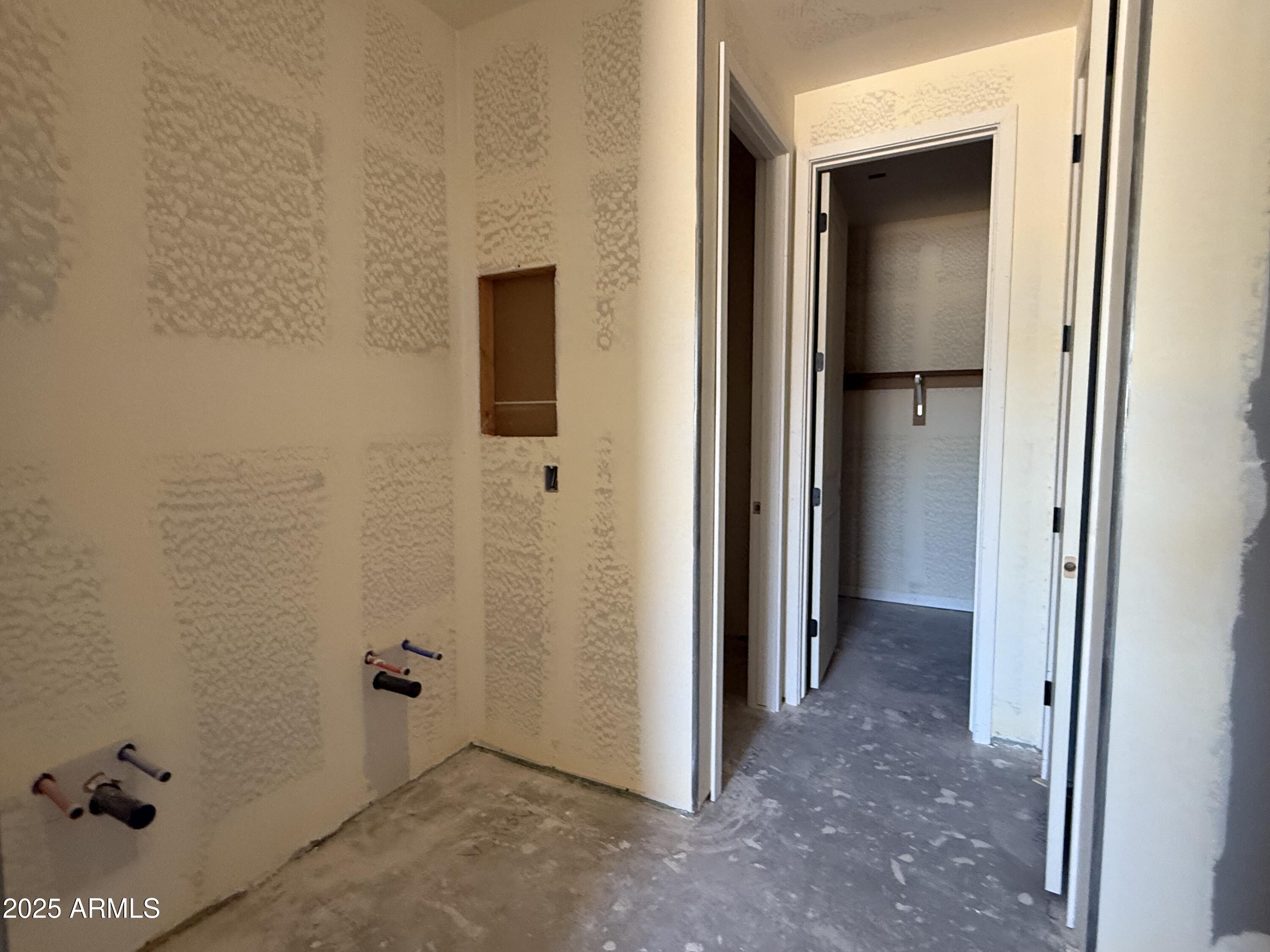 9520 W PARKWAY Drive