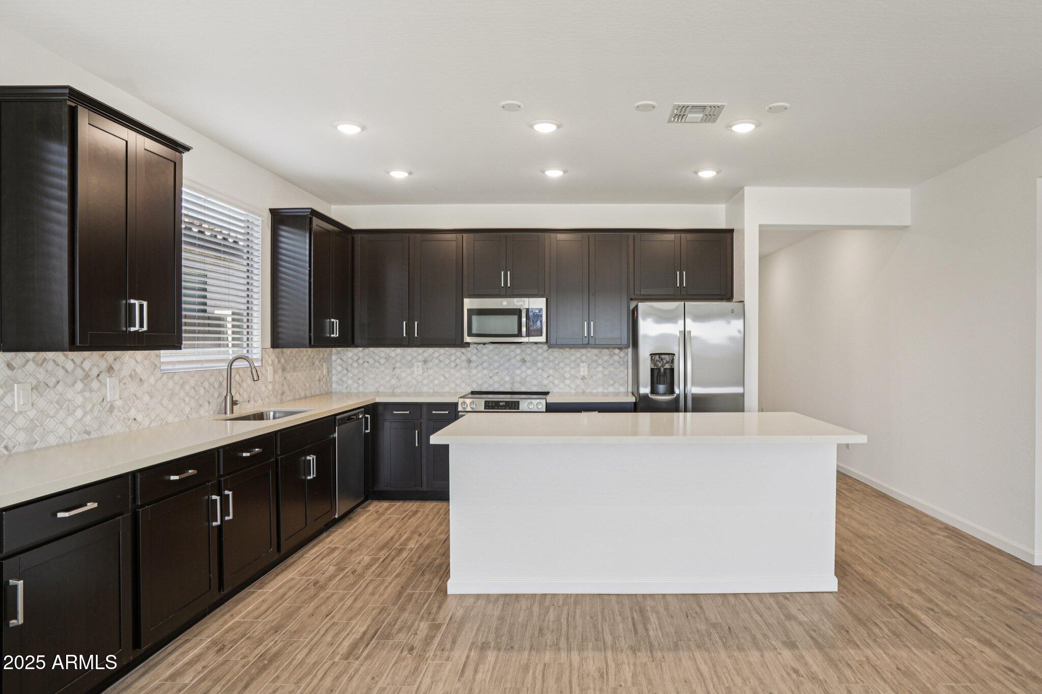 15723 W BROWN Street