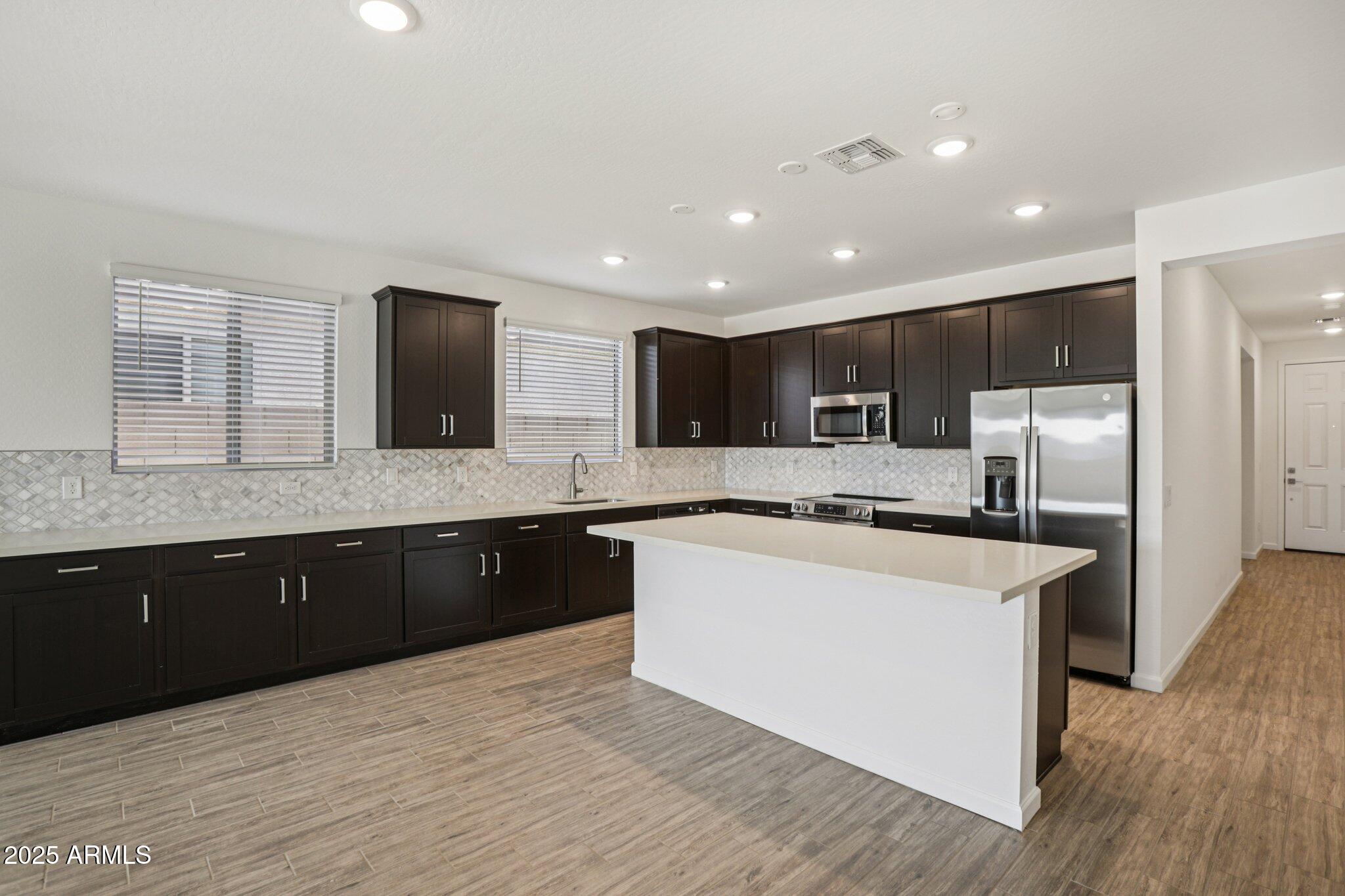 15723 W BROWN Street