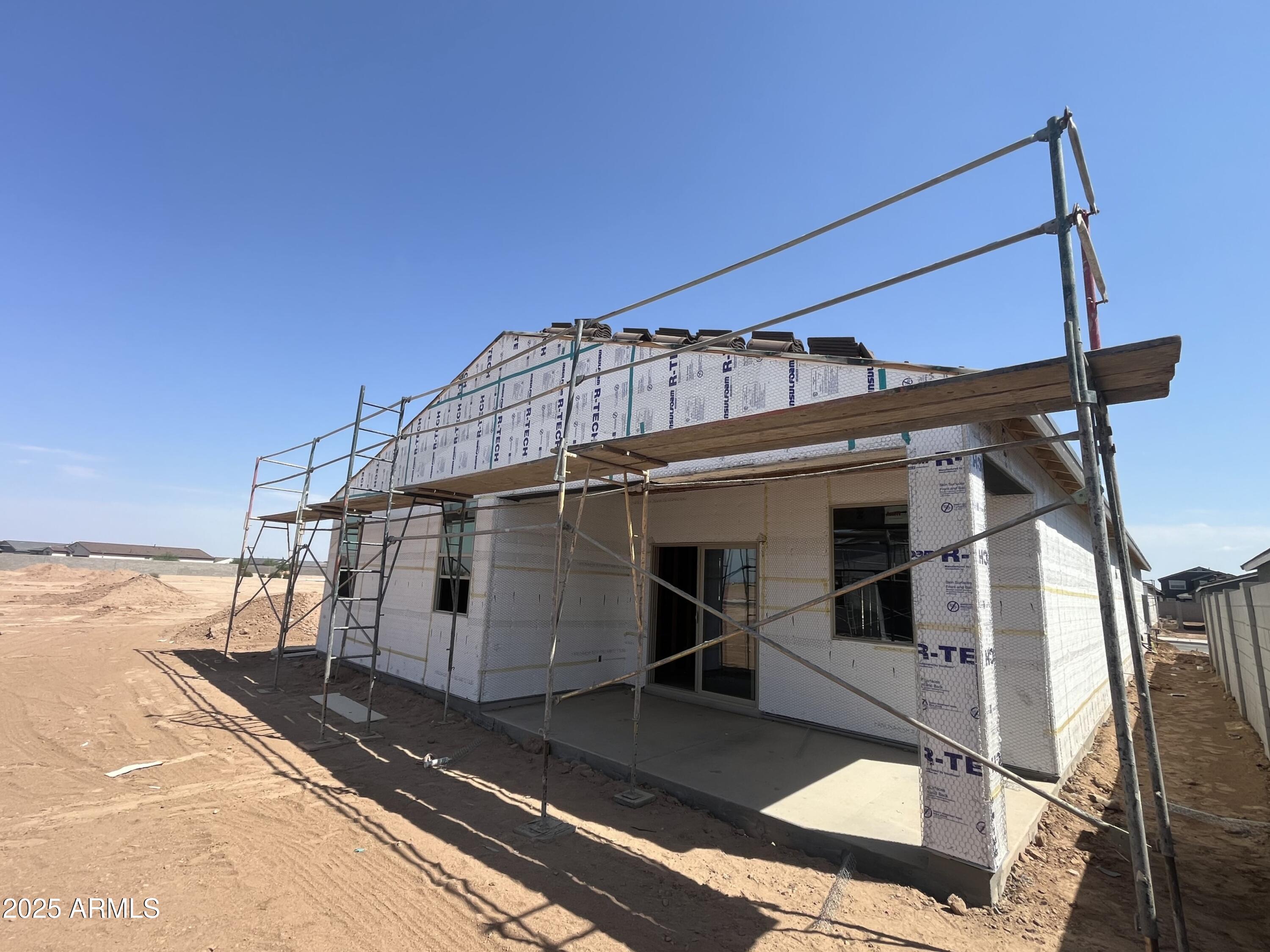 47692 W KENNER Drive