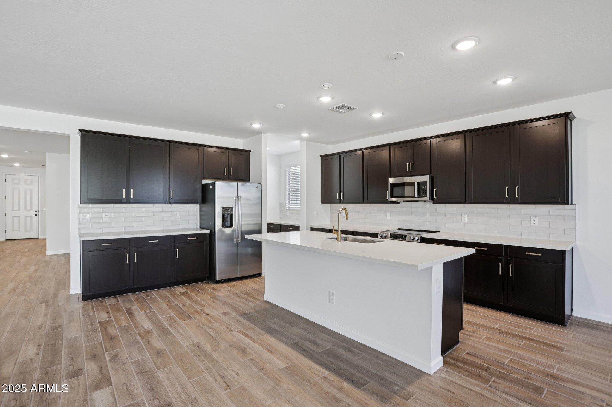 15722 W BROWN Street