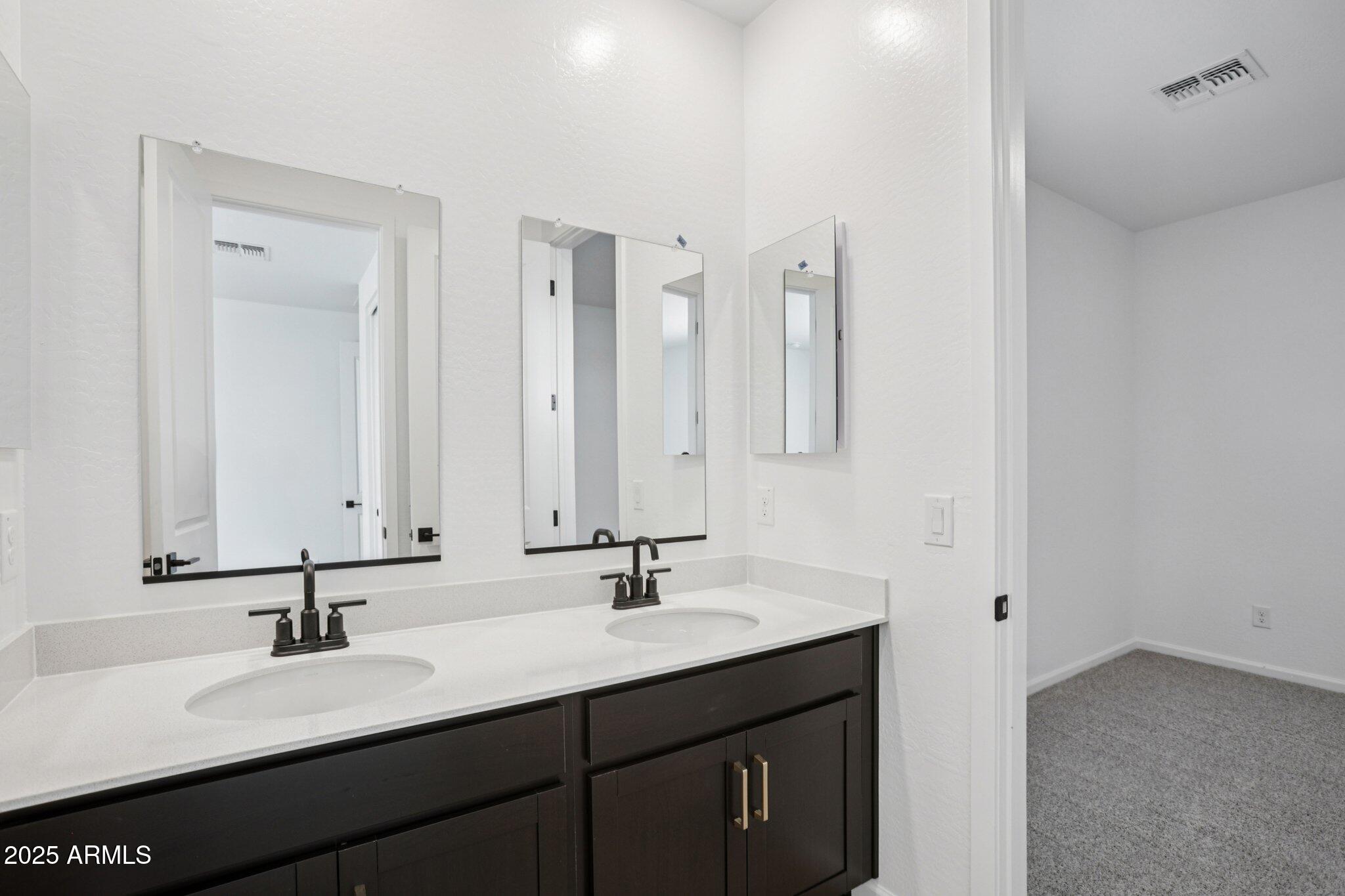 15722 W BROWN Street