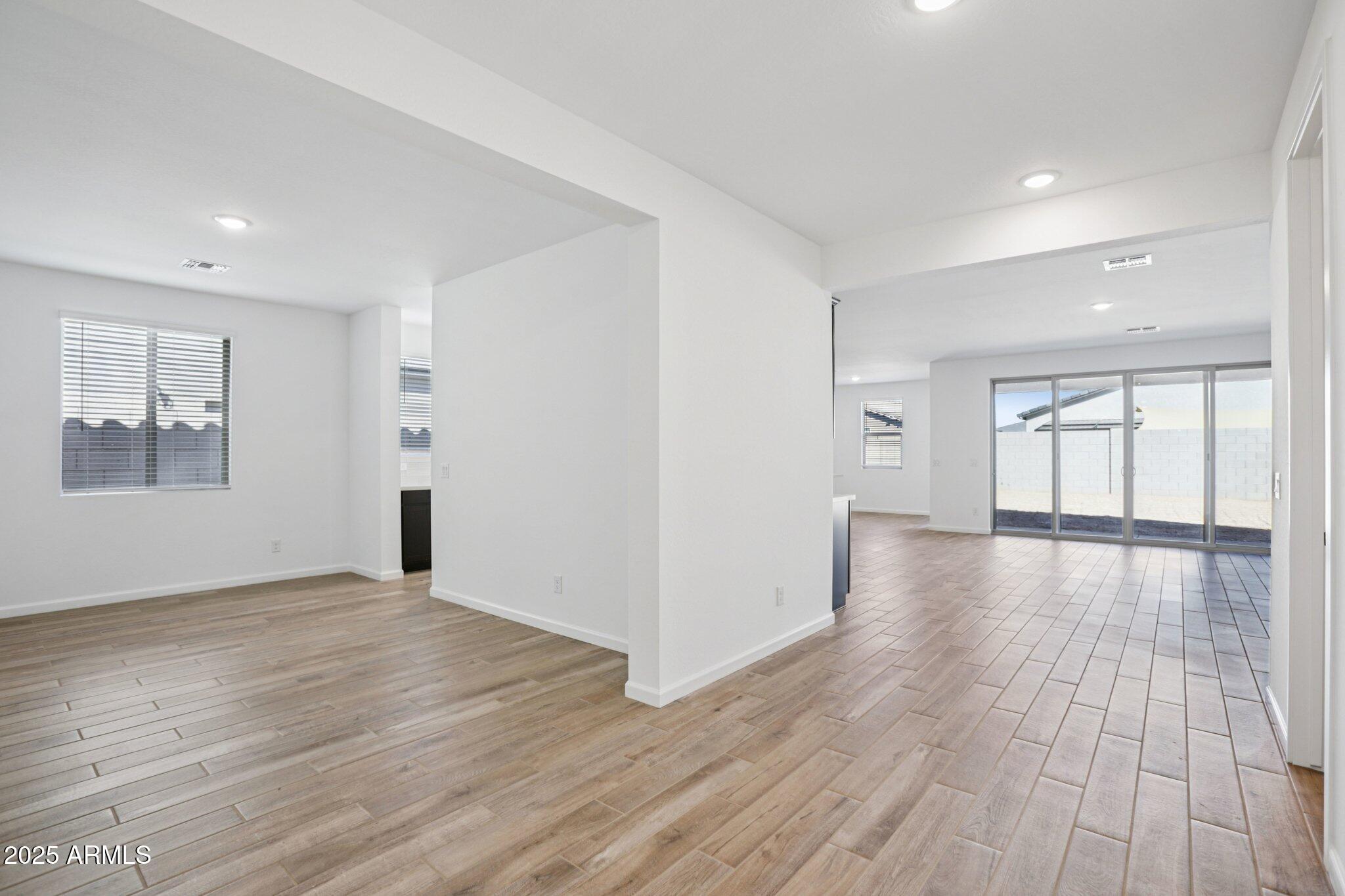 15722 W BROWN Street