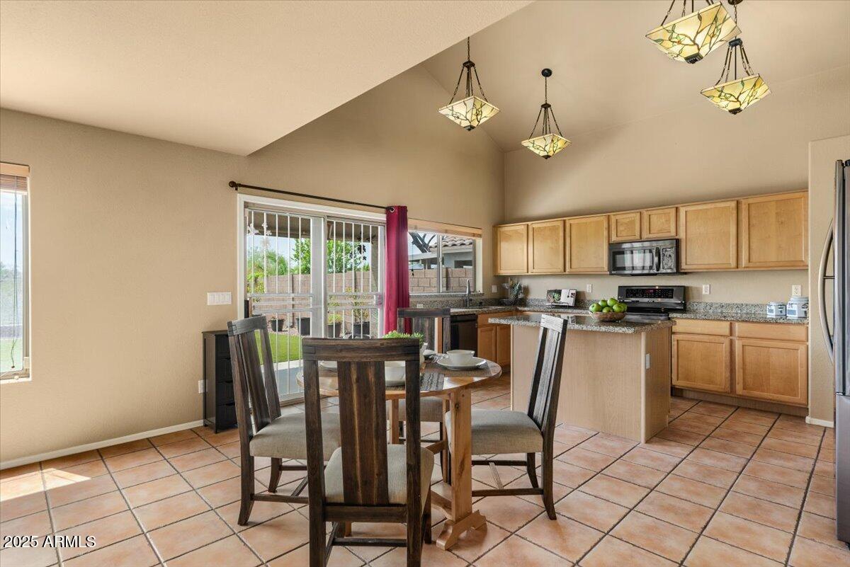 4439 E COYOTE WASH Drive