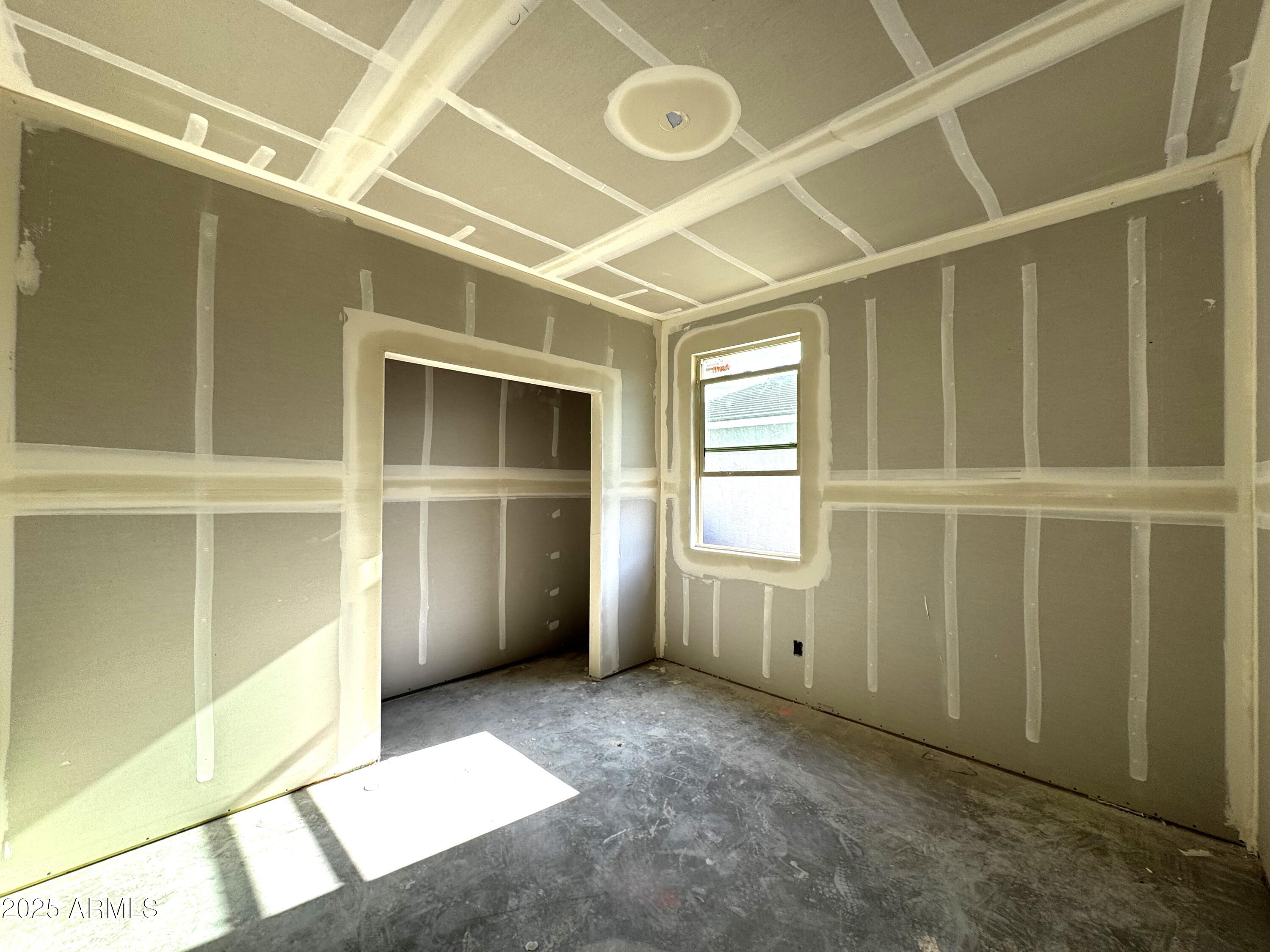 46851 W OLD TIMER Road