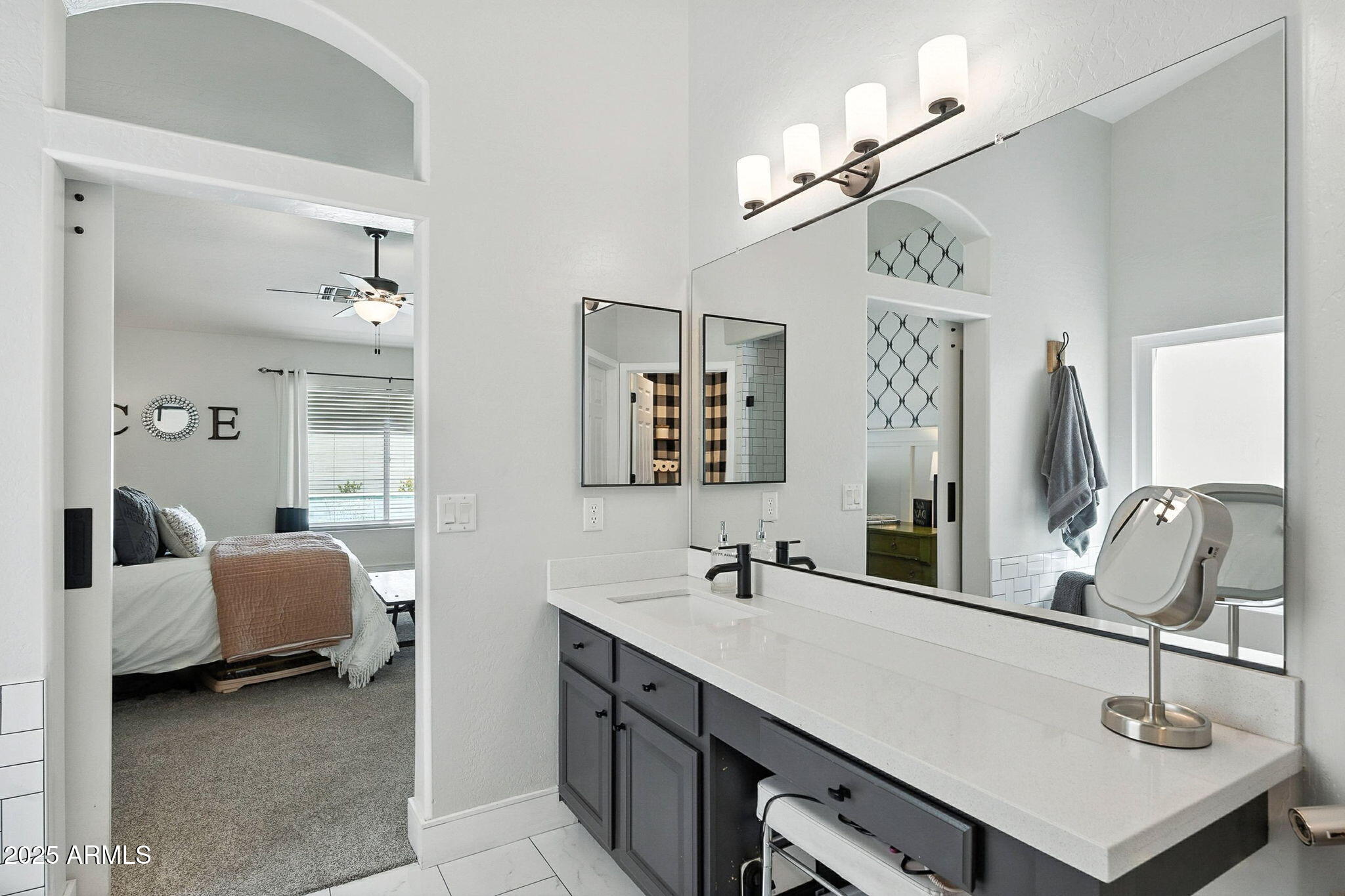 10412 E DOLPHIN Avenue