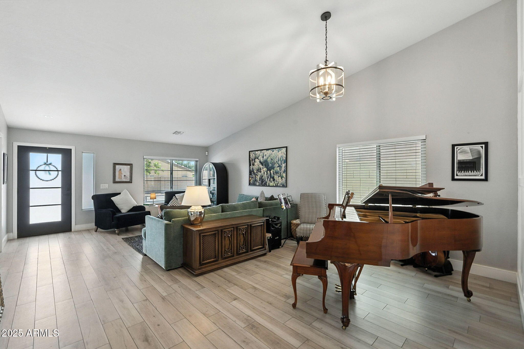 10412 E DOLPHIN Avenue