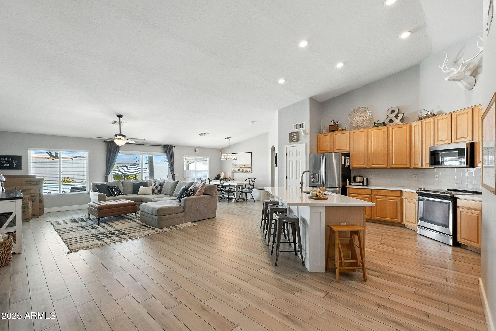 10412 E DOLPHIN Avenue