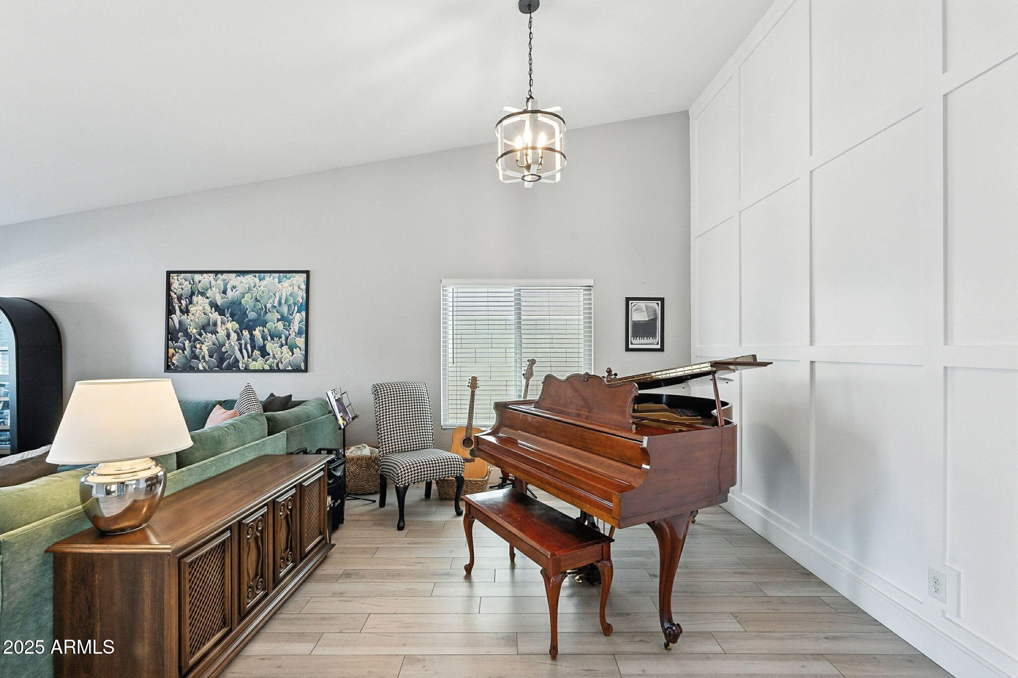 10412 E DOLPHIN Avenue