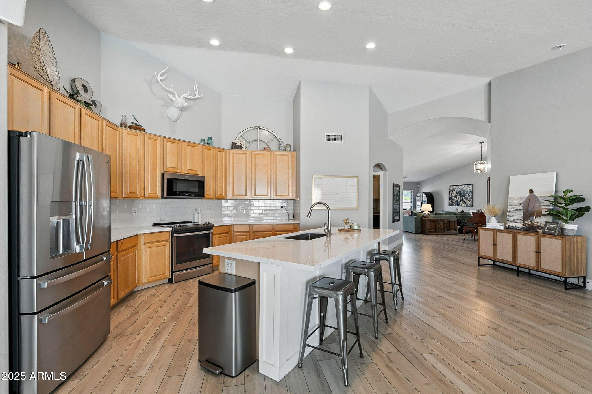 10412 E DOLPHIN Avenue