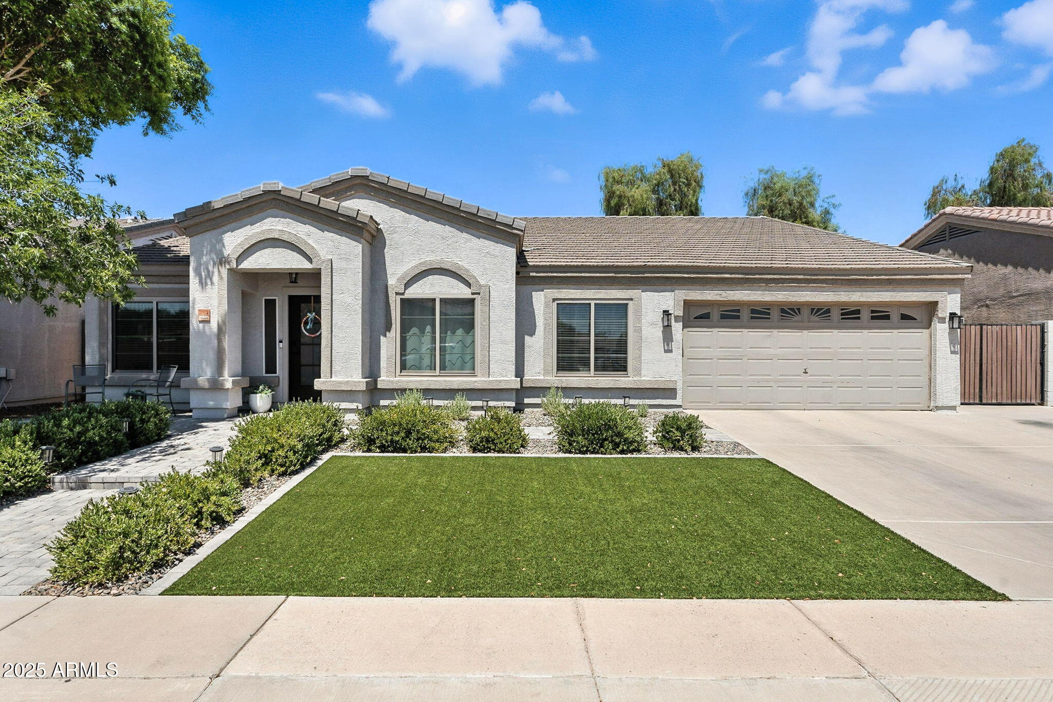 10412 E DOLPHIN Avenue