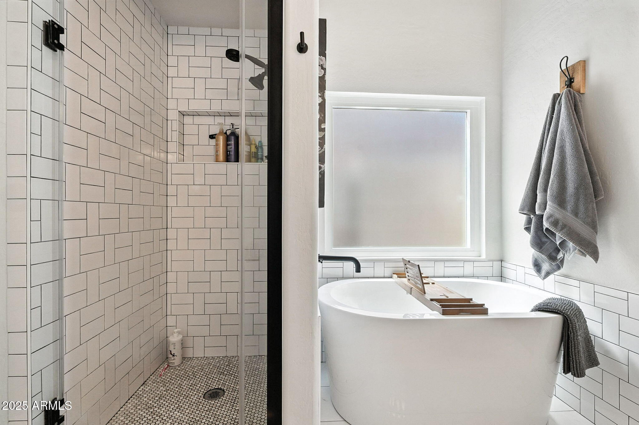 10412 E DOLPHIN Avenue