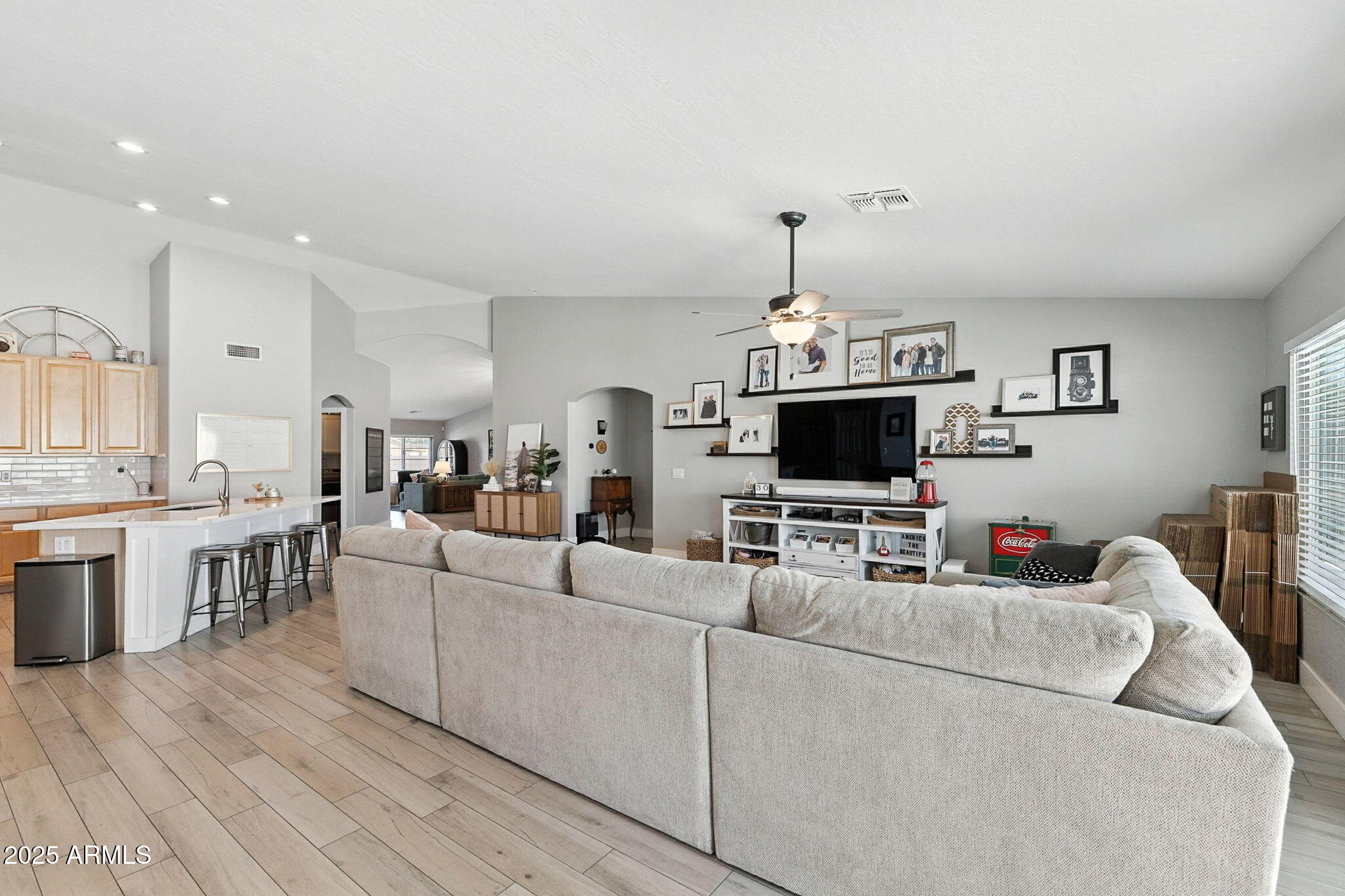 10412 E DOLPHIN Avenue