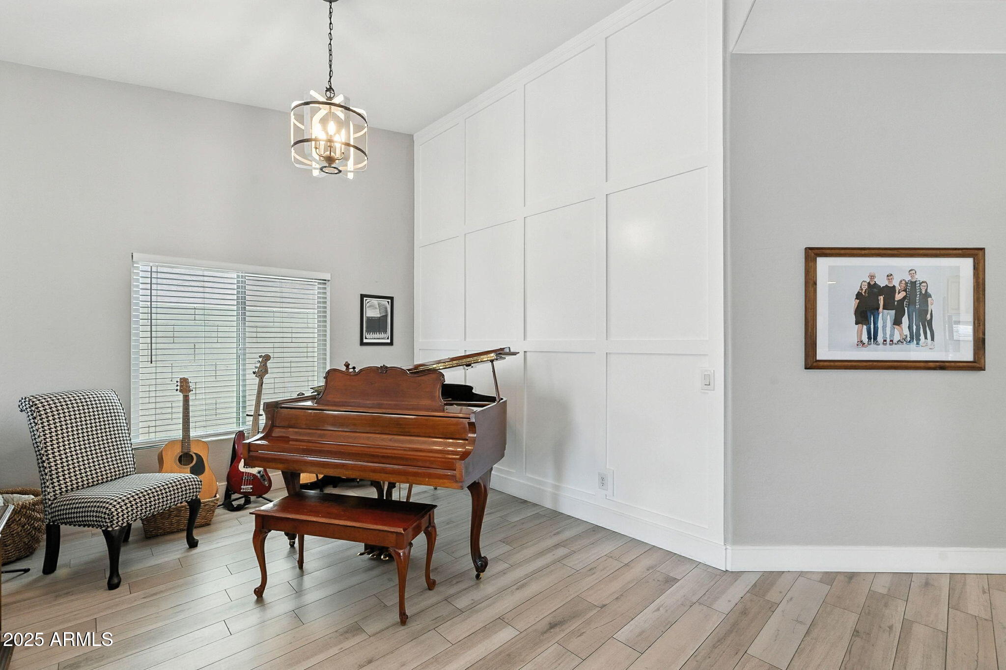 10412 E DOLPHIN Avenue