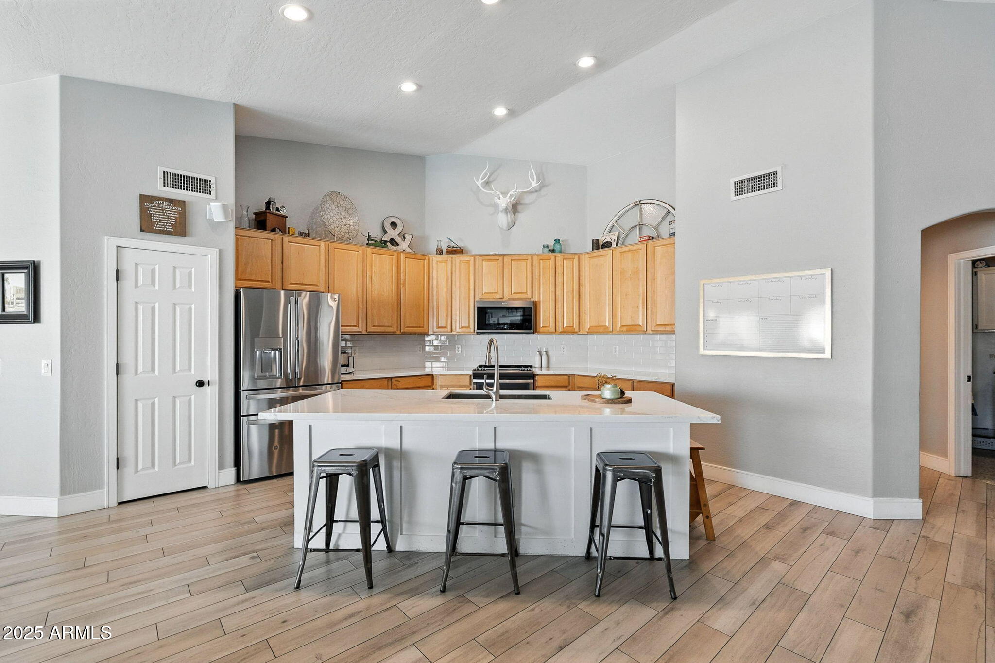 10412 E DOLPHIN Avenue