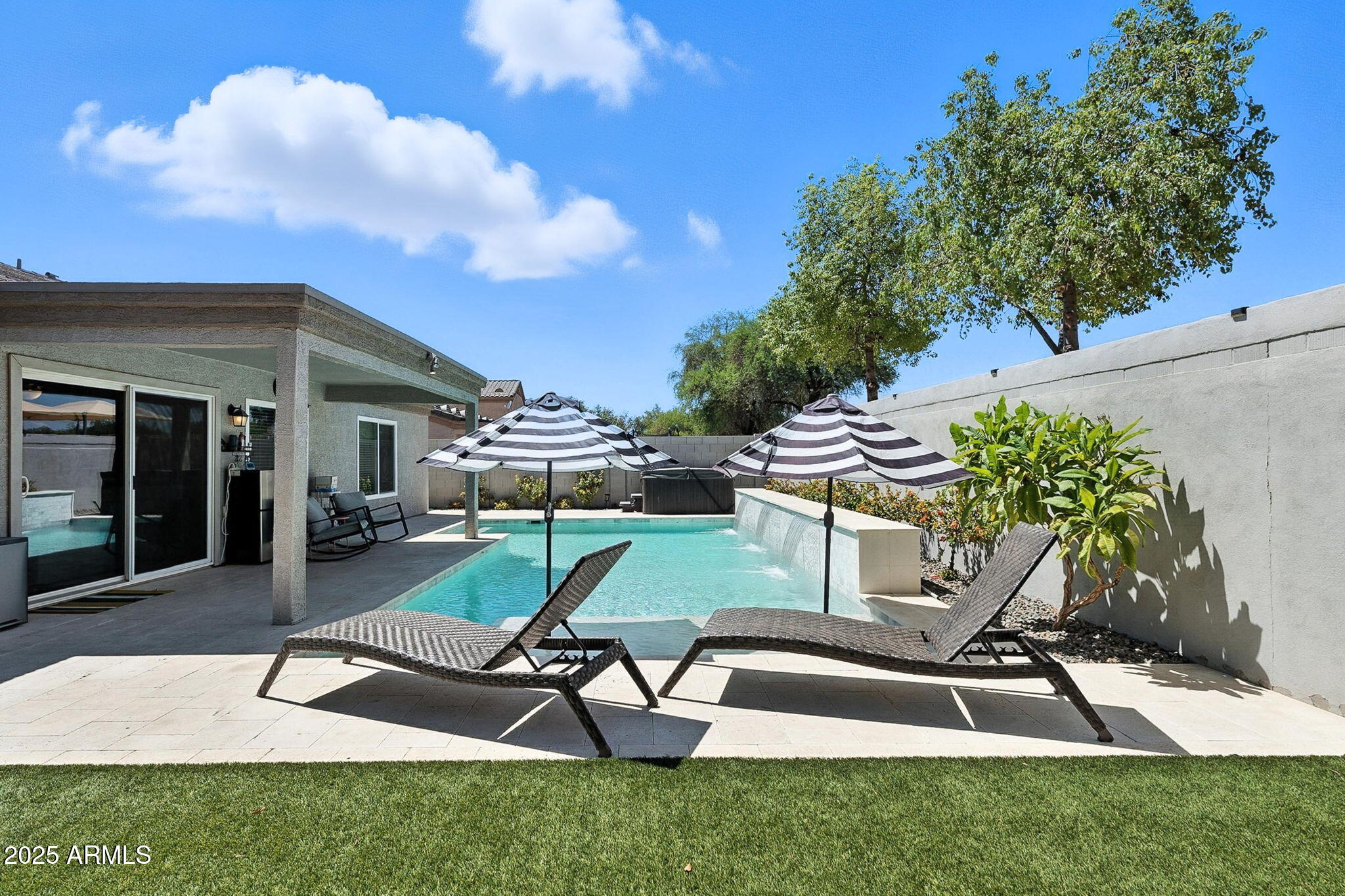 10412 E DOLPHIN Avenue