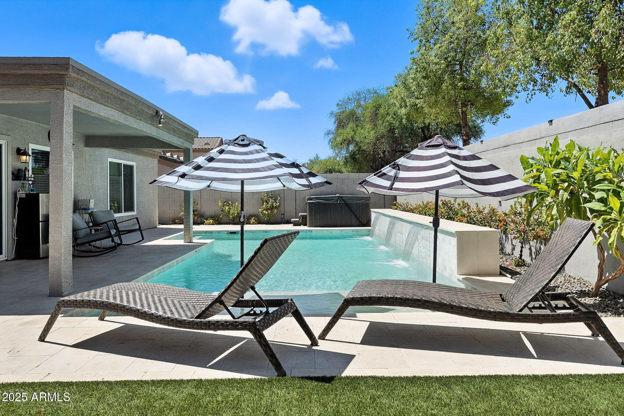 10412 E DOLPHIN Avenue