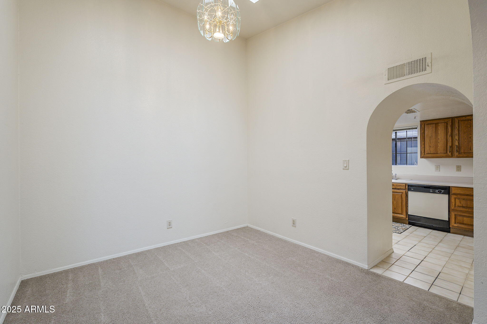 6945 E COCHISE Road, 119