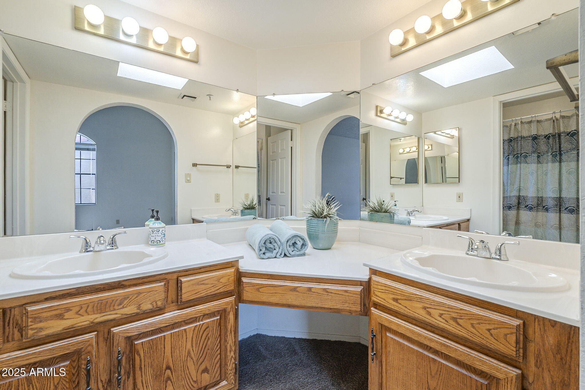 6945 E COCHISE Road, 119