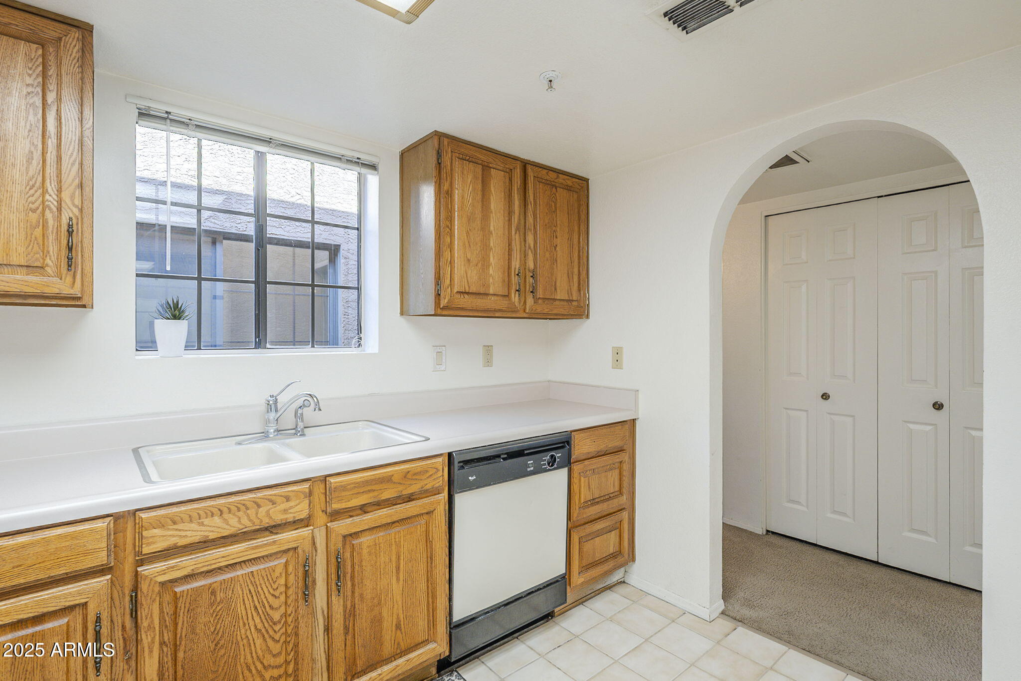 6945 E COCHISE Road, 119